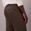 Pantalones chinos ajustados y cónicos de satén de algodón Pantalones chinos ajustados y cónicos de satén de algodón