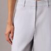 Pantalones chinos cropped de pierna ancha Pantalones chinos cropped de pierna ancha