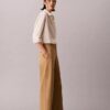 Pantalones chinos cropped de pierna ancha Pantalones chinos cropped de pierna ancha