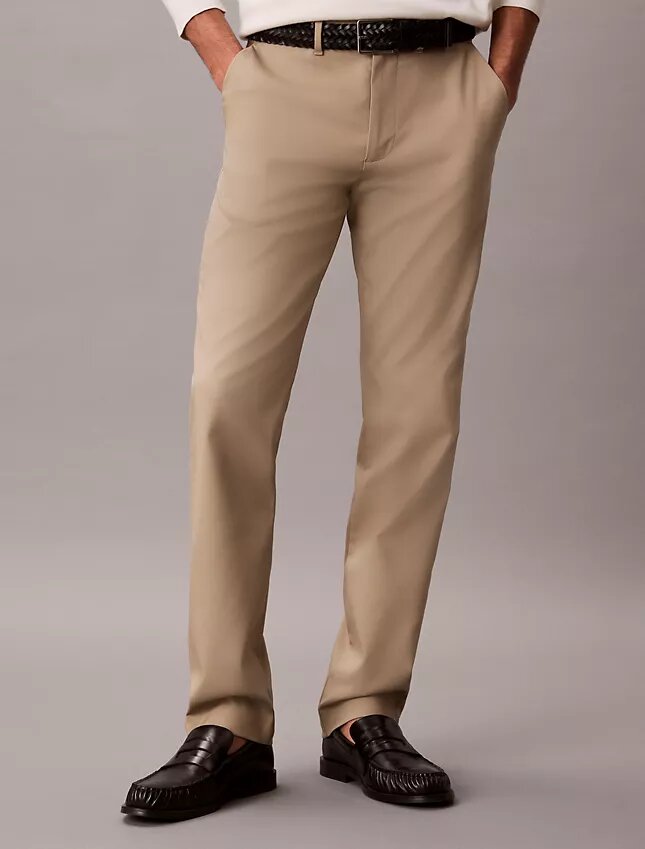 Pantalones chinos elásticos modernos Pantalones chinos elásticos modernos