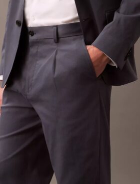 Pantalones cónicos plegables Pantalones cónicos plegables