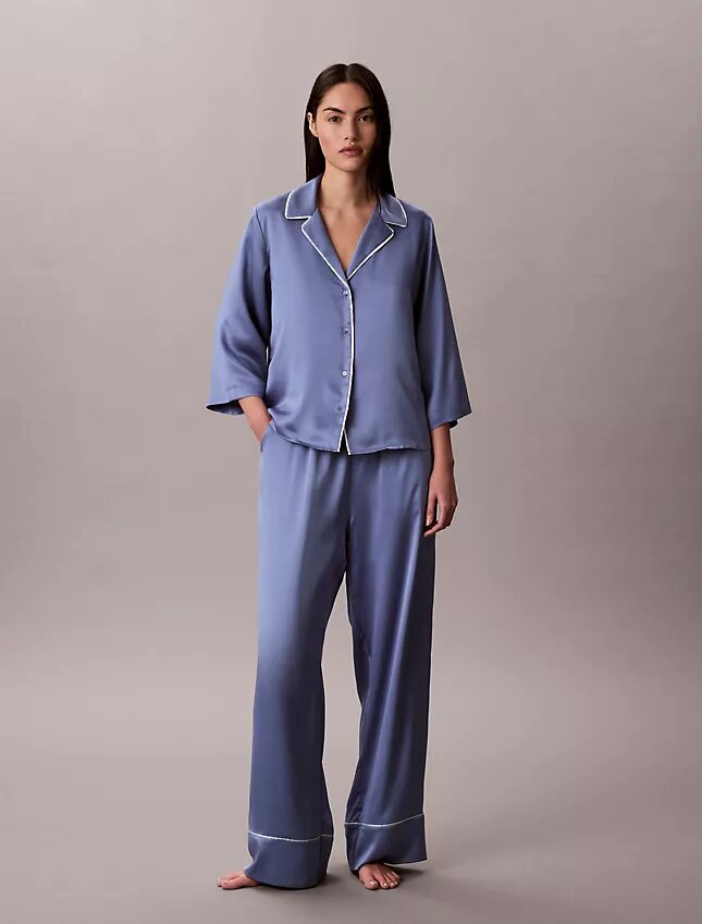 Pantalones con brillo satinado Pantalones con brillo satinado