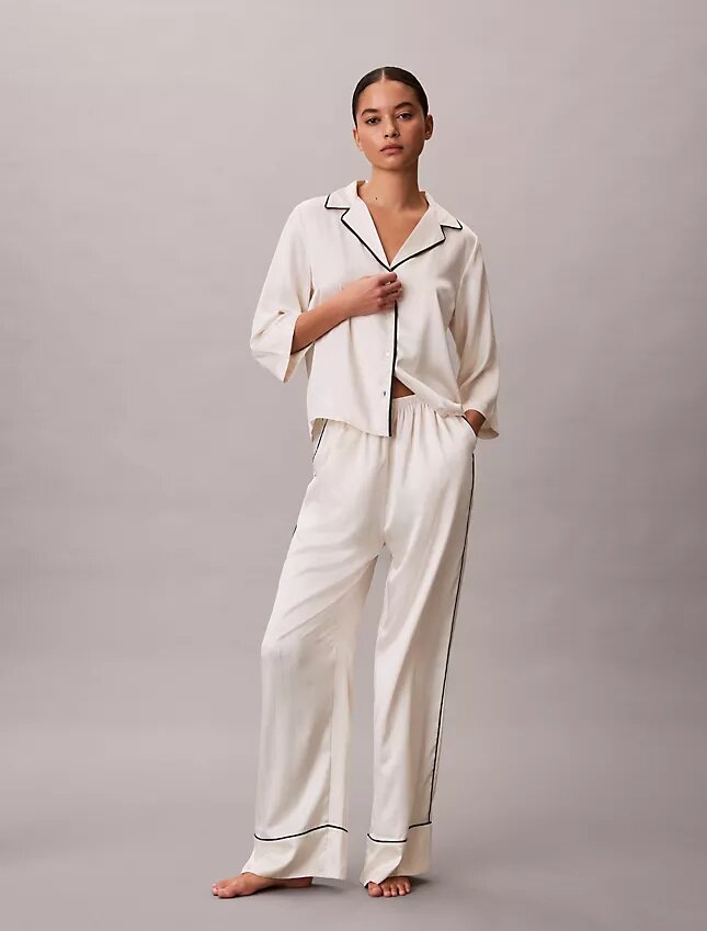 Pantalones con brillo satinado Pantalones con brillo satinado