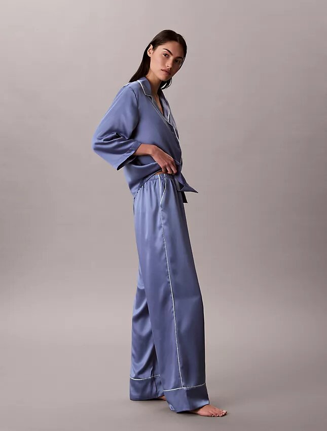 Pantalones con brillo satinado Pantalones con brillo satinado