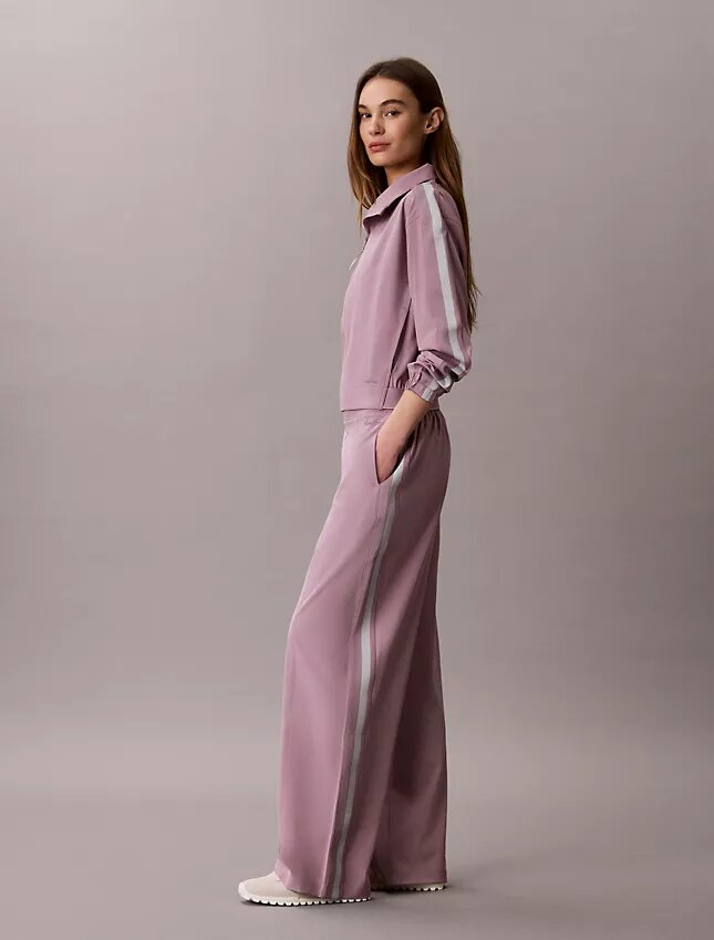 Pantalones con cinta con el logotipo de Commuter Pantalones con cinta con el logotipo de Commuter
