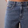 Pantalones cortos de Denim con corte en A Pantalones cortos de Denim con corte en A
