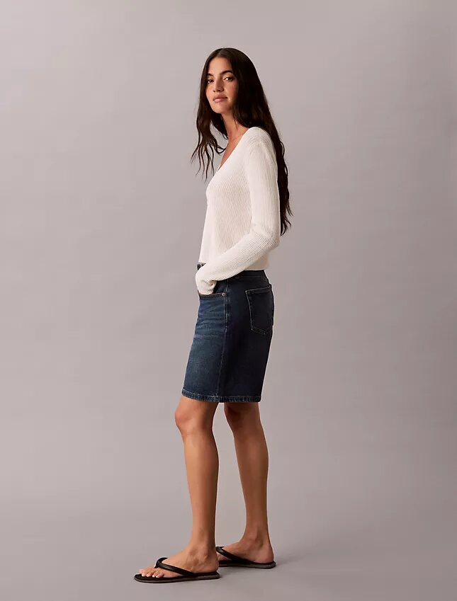 Pantalones cortos de Denim con corte en A y dobladillo enrollado Pantalones cortos de Denim con corte en A y dobladillo enrollado