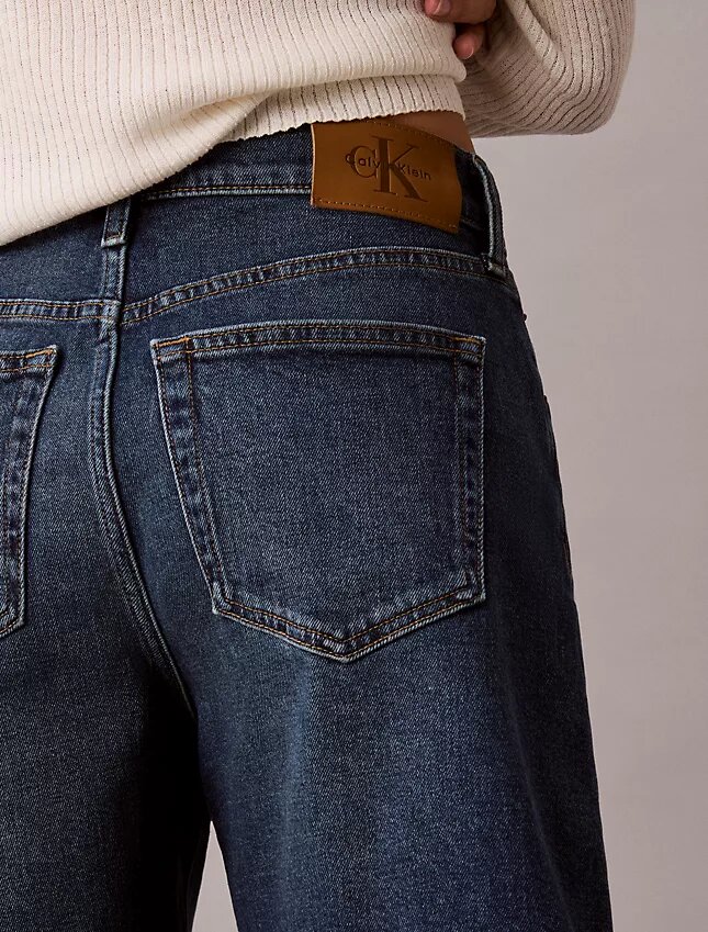 Pantalones cortos de Denim con corte en A y dobladillo enrollado Pantalones cortos de Denim con corte en A y dobladillo enrollado