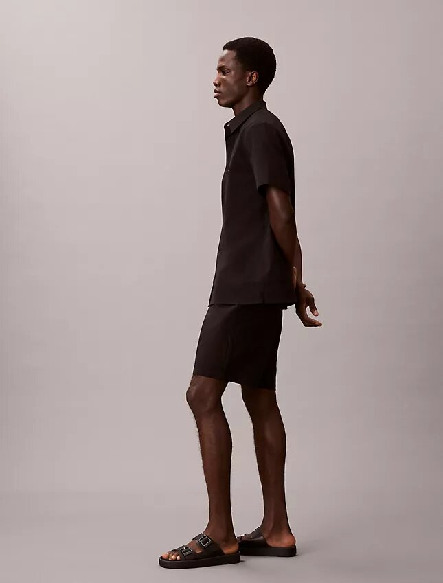 Pantalones cortos de seersucker sin tirantes Pantalones cortos de seersucker sin tirantes
