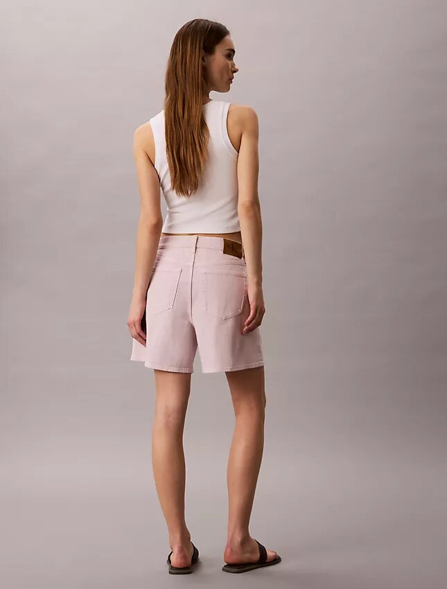 Pantalones cortos de talle alto y corte en A teñidos en prenda Pantalones cortos de talle alto y corte en A teñidos en prenda