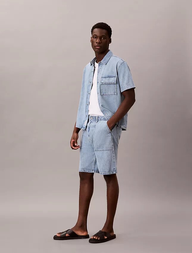 Pantalones cortos utilitarios de Denim Pantalones cortos utilitarios de Denim