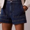 Pantalones cortos utilitarios de Denim Pantalones cortos utilitarios de Denim