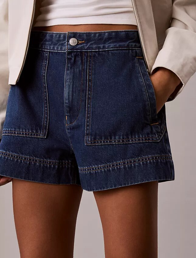 Pantalones cortos utilitarios de Denim Pantalones cortos utilitarios de Denim