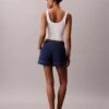 Pantalones cortos utilitarios de Denim Pantalones cortos utilitarios de Denim