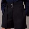 Pantalones cortos utilitarios de mezcla de lana con diseño en espiga Pantalones cortos utilitarios de mezcla de lana con diseño en espiga