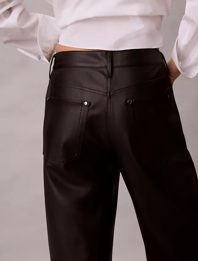 Pantalones de 5 bolsillos de imitación de cuero Pantalones de 5 bolsillos de imitación de cuero