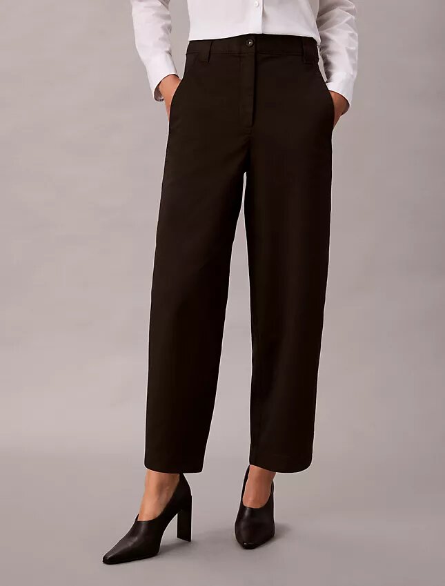 Pantalones de corte recto de sarga elástica de algodón Pantalones de corte recto de sarga elástica de algodón