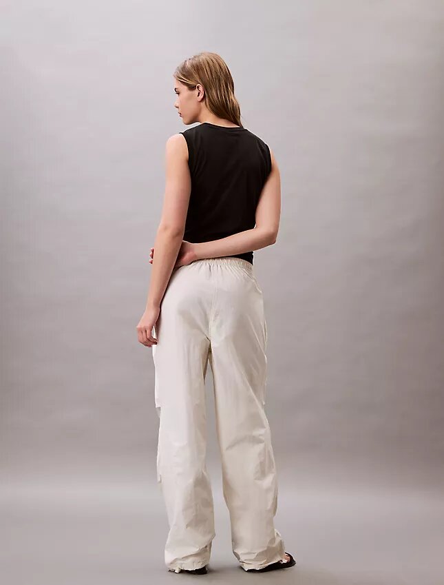 Pantalones de paracaídas de nailon arrugado Pantalones de paracaídas de nailon arrugado