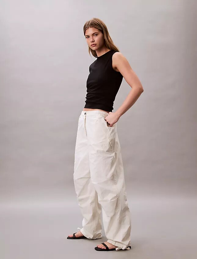 Pantalones de paracaídas de nailon arrugado Pantalones de paracaídas de nailon arrugado