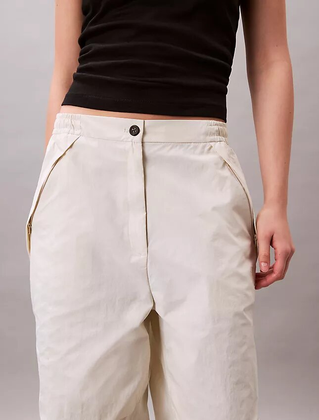 Pantalones de paracaídas de nailon arrugado Pantalones de paracaídas de nailon arrugado