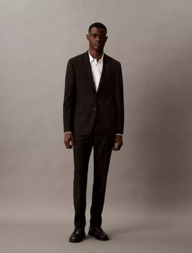 Pantalones de traje de corte ajustado Pantalones de traje de corte ajustado