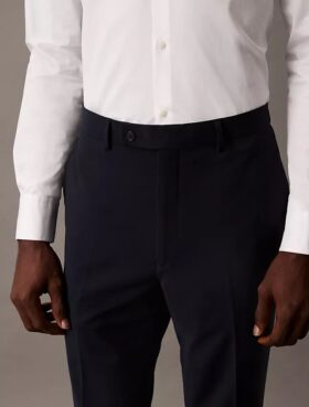 Pantalones de traje de corte ajustado
