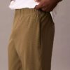 Pantalones deportivos modernos de tejido Pantalones deportivos modernos de tejido
