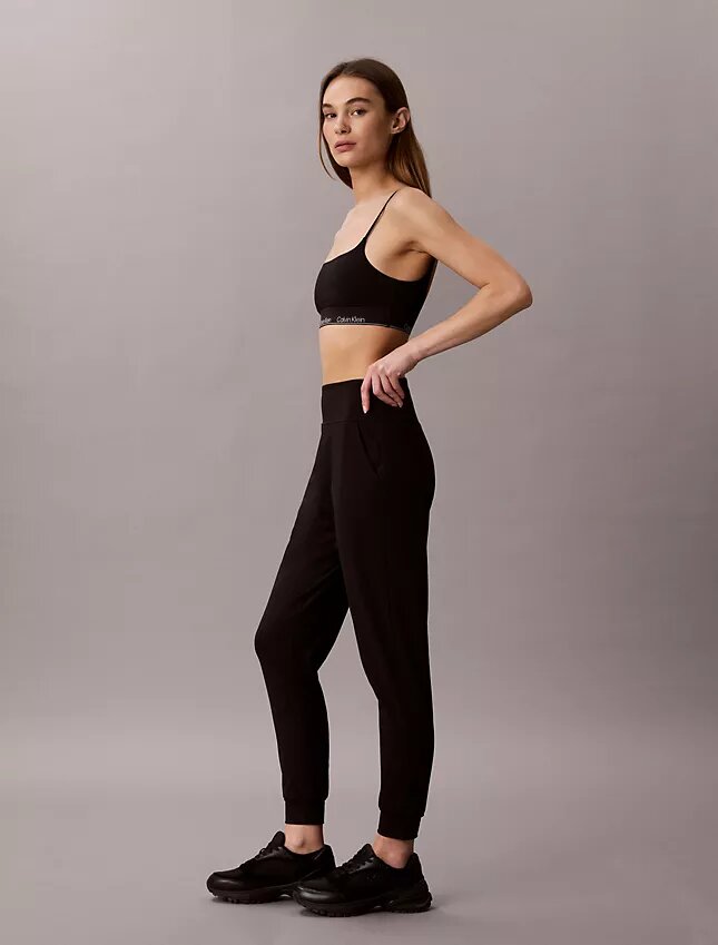 Pantalones deportivos suaves Pantalones deportivos suaves