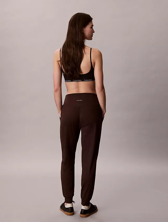 Pantalones deportivos suaves Pantalones deportivos suaves
