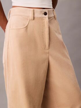 Pantalones holgados de pana