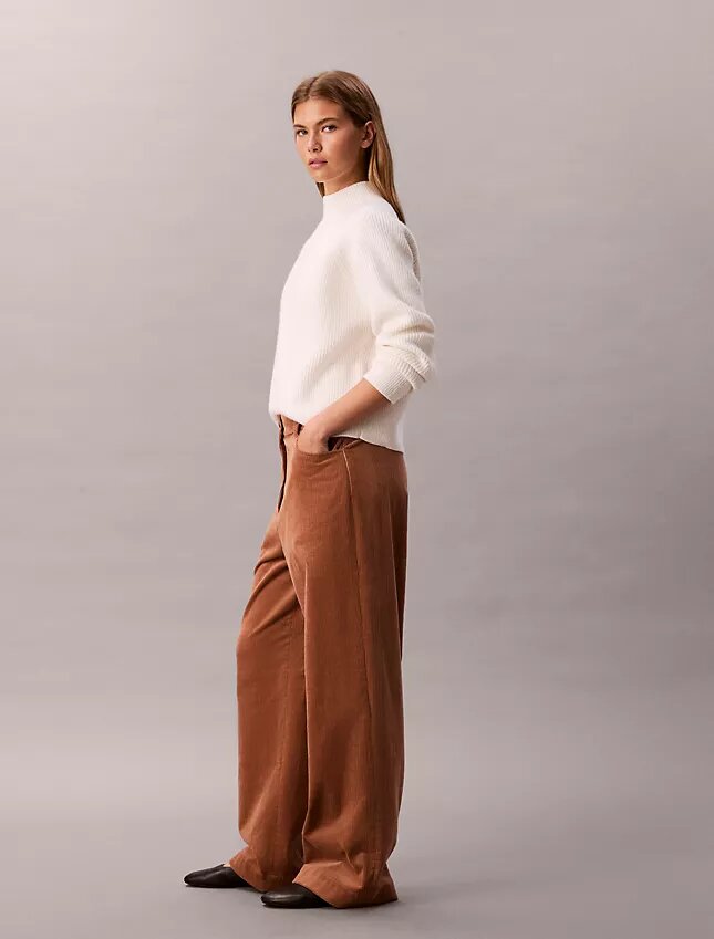 Pantalones holgados de pana Pantalones holgados de pana