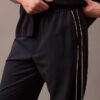 Pantalones holgados y ajustados Pantalones holgados y ajustados
