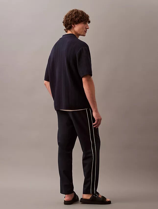Pantalones holgados y ajustados Pantalones holgados y ajustados