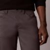 Pantalones Slim Move de 5 bolsillos Pantalones Slim Move de 5 bolsillos