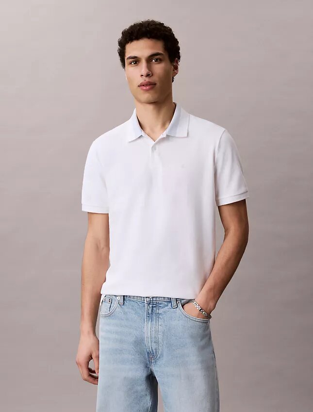 Polo con cuello de piqué en bloques de color Polo con cuello de piqué en bloques de color