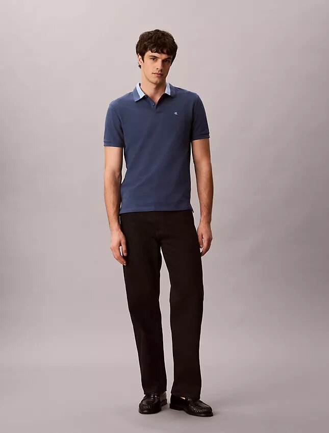 Polo con cuello de piqué en bloques de color Polo con cuello de piqué en bloques de color
