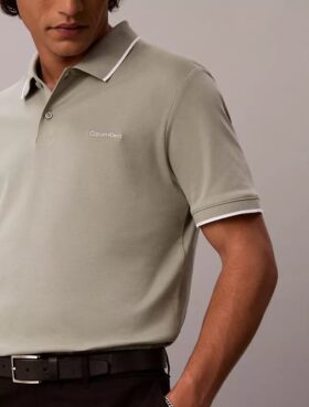 Polo con ribetes Liquid Touch