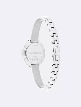 Reloj con bisel contorneado Reloj con bisel contorneado