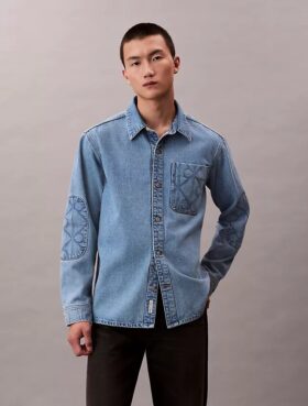 Sobrecamiseta Denim con emblema de los 90 Sobrecamiseta Denim con emblema de los 90
