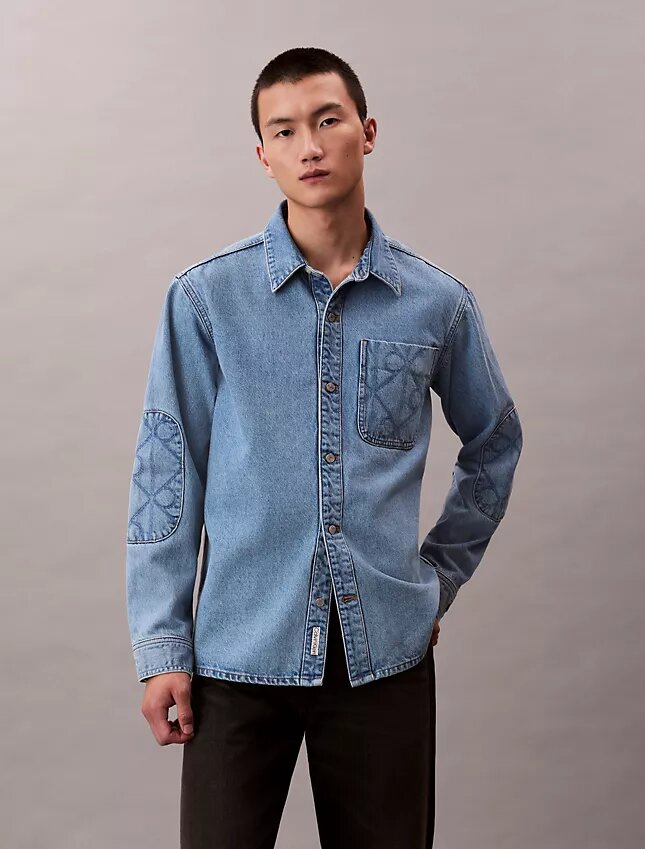 Sobrecamiseta Denim con emblema de los 90 Sobrecamiseta Denim con emblema de los 90