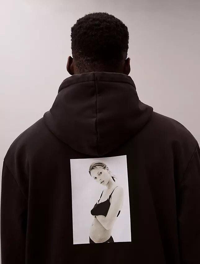 Sudadera con capucha y estampado de Kate Moss Sudadera con capucha y estampado de Kate Moss