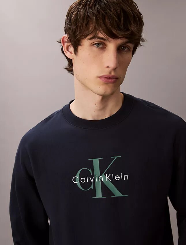 Sudadera holgada de felpa de primera calidad con logotipo Monogram Sudadera holgada de felpa de primera calidad con logotipo Monogram
