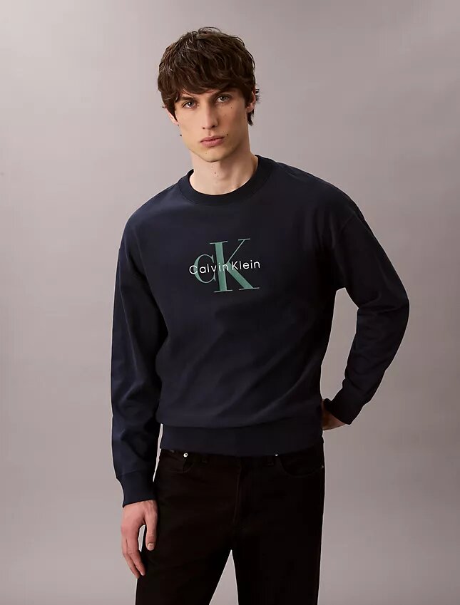 Sudadera holgada de felpa de primera calidad con logotipo Monogram Sudadera holgada de felpa de primera calidad con logotipo Monogram