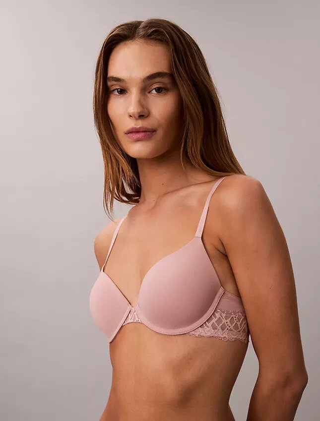 Sujetador Attraction con forro ligero y cobertura perfecta Sujetador Attraction con forro ligero y cobertura perfecta