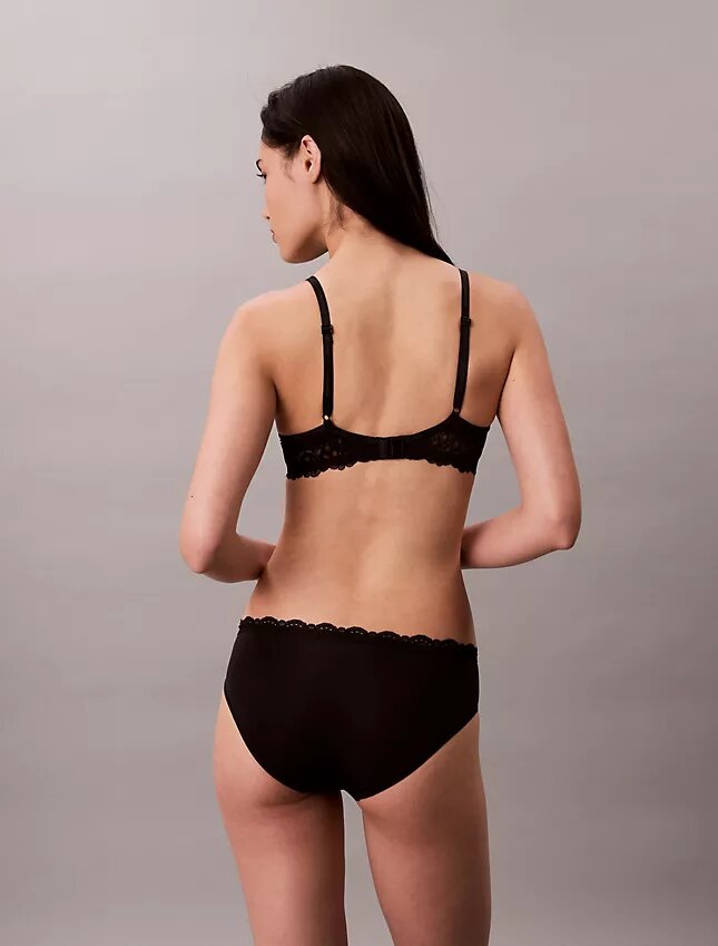 Sujetador Attraction con forro ligero y cobertura perfecta Sujetador Attraction con forro ligero y cobertura perfecta