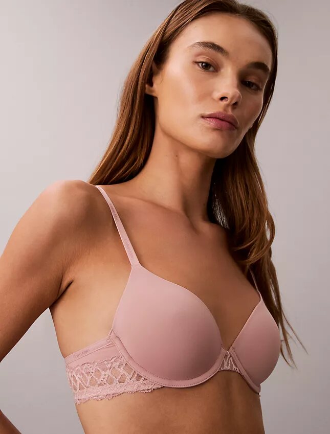 Sujetador Attraction con forro ligero y cobertura perfecta Sujetador Attraction con forro ligero y cobertura perfecta