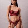 Sujetador balconette Unlined de encaje floral negro de CK Sujetador balconette Unlined de encaje floral negro de CK