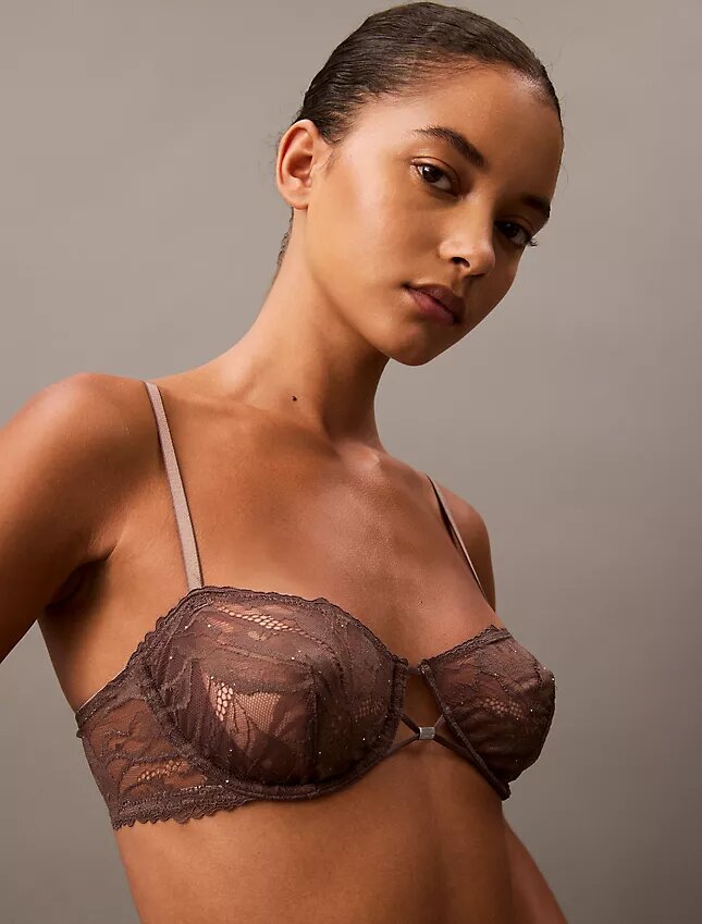 Sujetador balconette Unlined de encaje floral negro de CK Sujetador balconette Unlined de encaje floral negro de CK