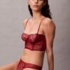 Sujetador balconette Unlined de encaje floral negro de CK Sujetador balconette Unlined de encaje floral negro de CK