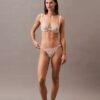Sujetador balconette Unlined de encaje floral negro de CK